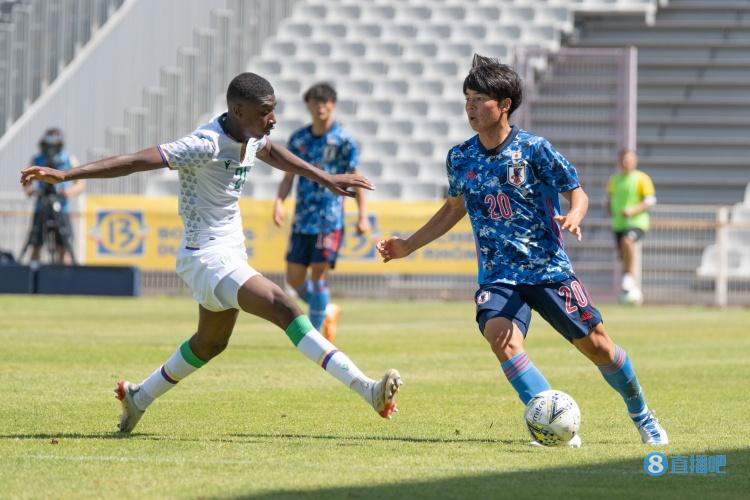 日媒：达成一致，18岁新星福井太智将在明年1月正式加盟拜仁