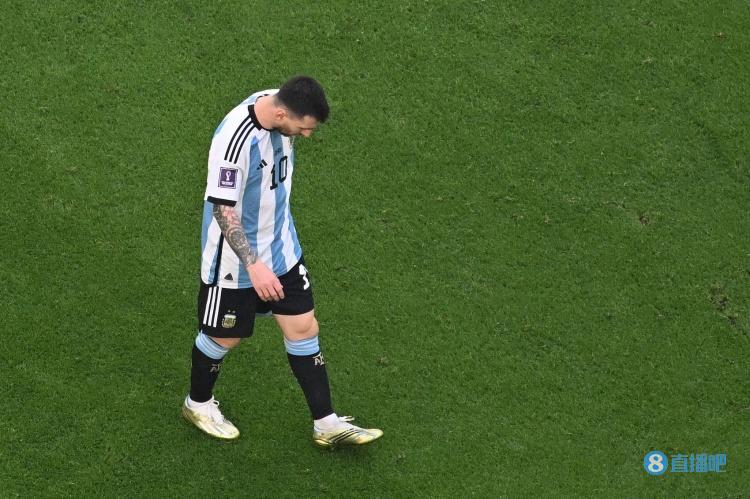 世界媒体评论阿根廷失利：历史性的冷门！梅西遭遇奇耻大辱！