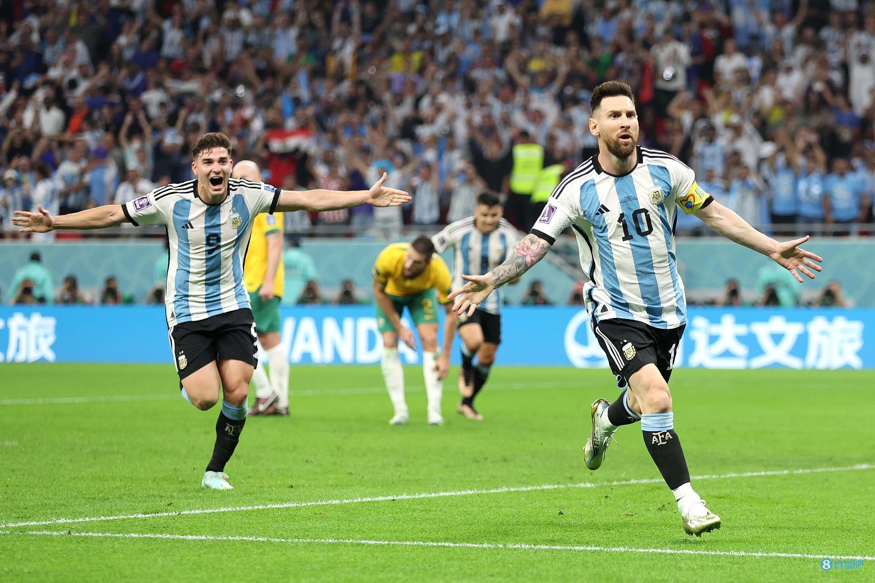 梅西2022年为阿根廷国家队打进14球，创生涯自然年最多纪录
